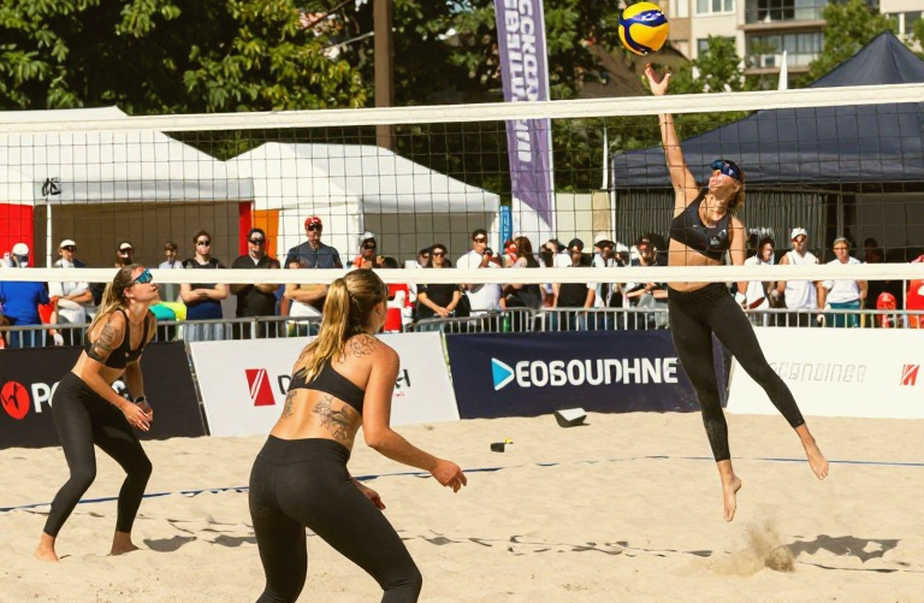 Ba mươi năm MOP bóng chuyền nữ NCAA: Bản đồ vị trí, những cái tên bị bỏ quên và con đường ra biển