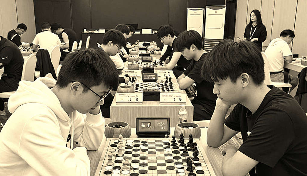 Olympiad cờ vua 2026 tại Samarkand: Ngọn đuốc đã trao, ba tước hiệu cần kiểm chứng