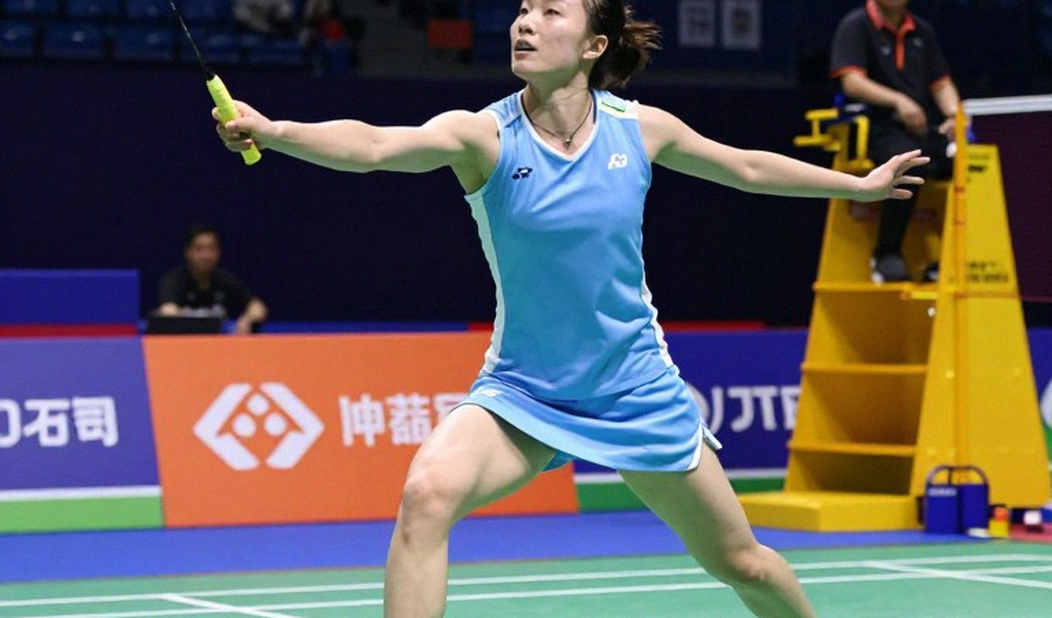 Từ lá thư chia tay đến áo đấu RRQ: cú đảo chiều chưa đầy hai tháng của Gray