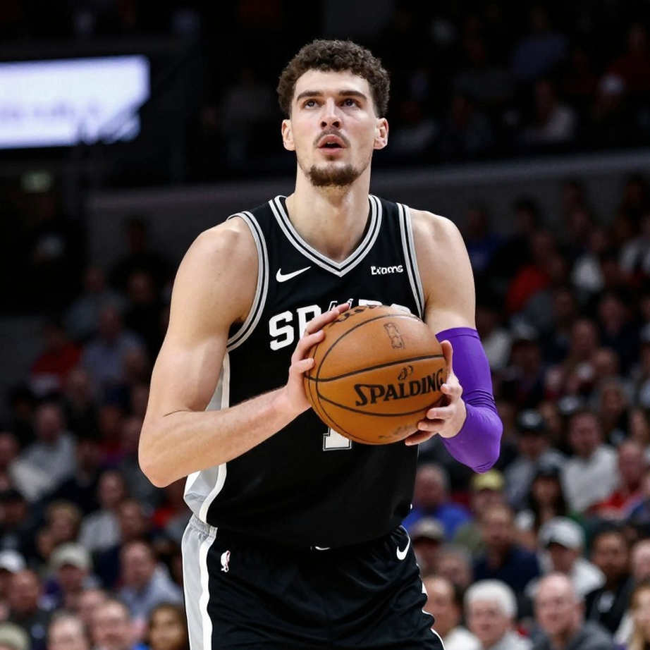 Jordi Fernandez, Pep Guardiola và tấm khiên Catalunya của Brooklyn Nets