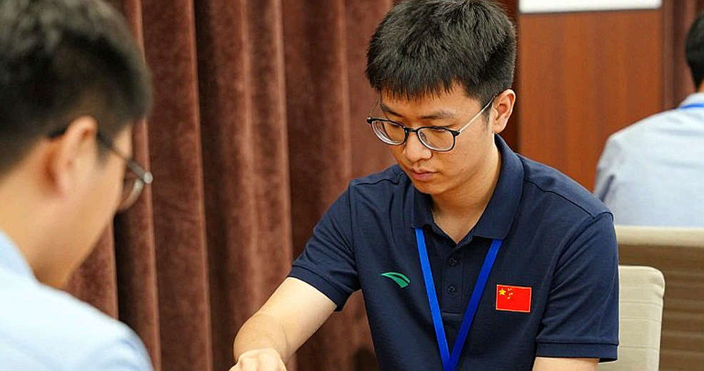 HLV Misra nói Divya Deshmukh và Vaishali mạnh hơn thời vô địch Olympiad: Lời khen cần được kiểm chứng