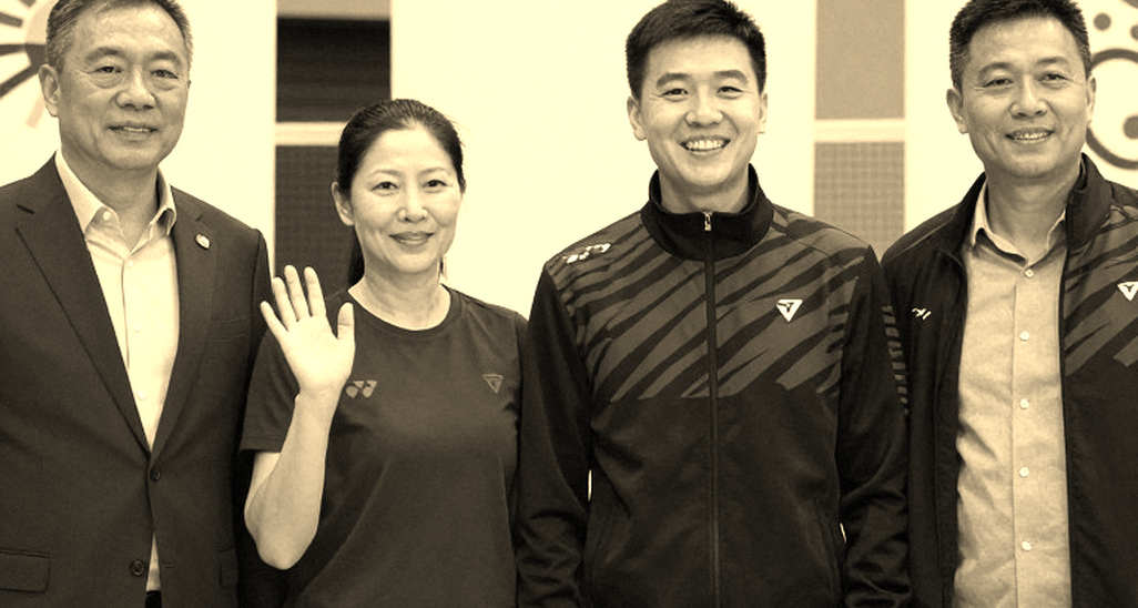 Cầu lông Việt Nam và khoảng trống ở hành lang giữa Cầu lông Việt Nam và khoảng trống ở hành lang giữa