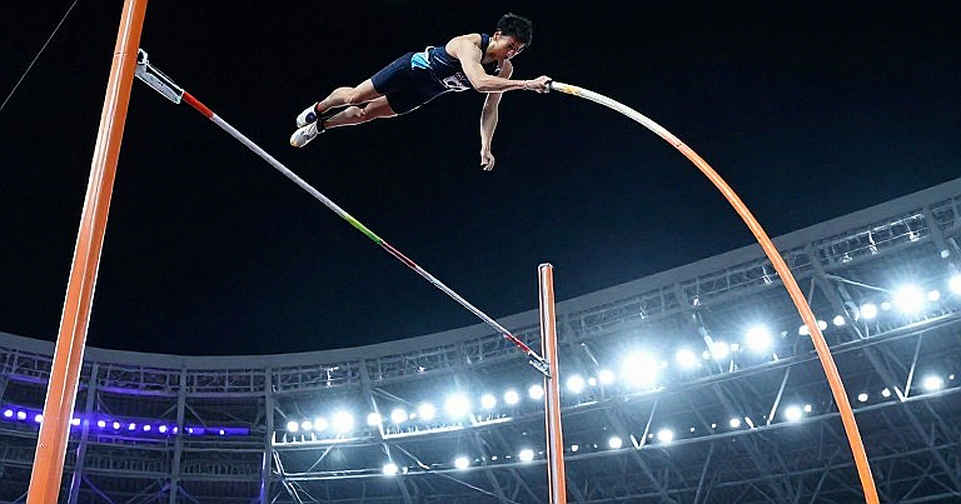 Ha Long 2026: Three Distances, 15,000 Bibs and a Record Nobody Has Certified Ha Long 2026: Three Distances, 15,000 Bibs and a Record Nobody Has Certified