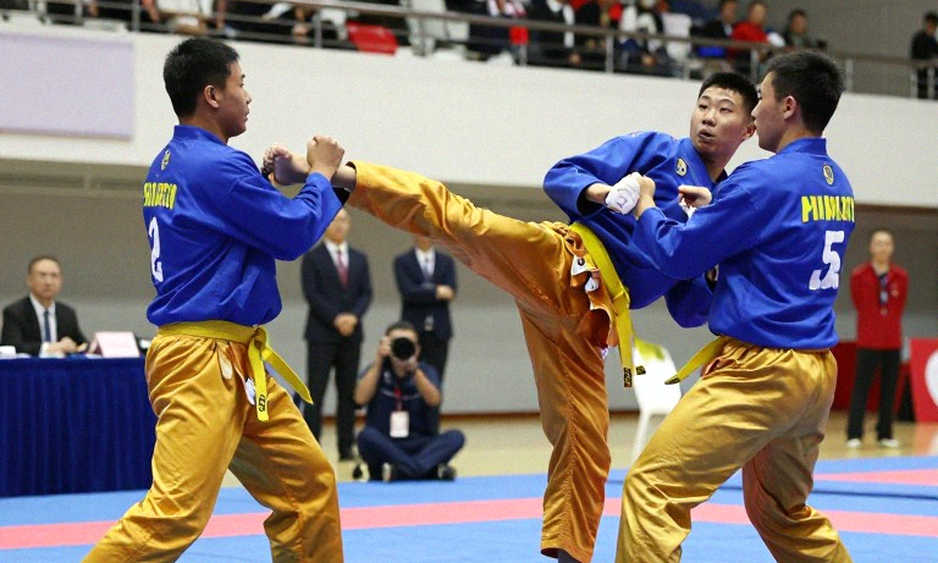 Bản phân tích võ thuật trống rỗng: Khi người cầm bút từ chối bịa chuyện